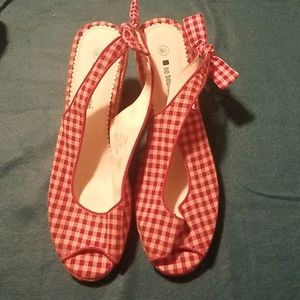 No Boundaries peep toe tied slingbacks wedges